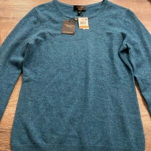Cashmere Brandnew sweater